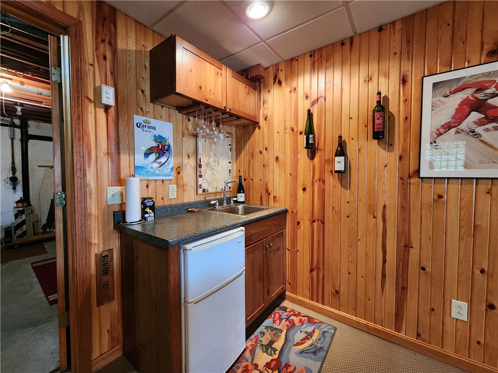 Jackson Twp - Mer, Pennsylvania 16137, United States, 3 Bedrooms Bedrooms, ,3 BathroomsBathrooms,Residential,Active,126514