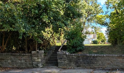 246 Coolspring Street Uniontown PA 15401