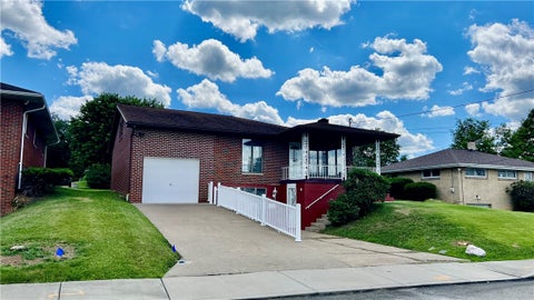 Photo of 817 Jane Ave, Charleroi, PA 15022 (MLS # 1761689)