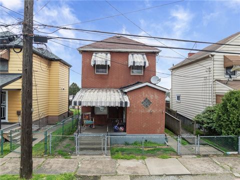 Photo of 1507 Grant St, Braddock, PA 15104 (MLS # 1749428)