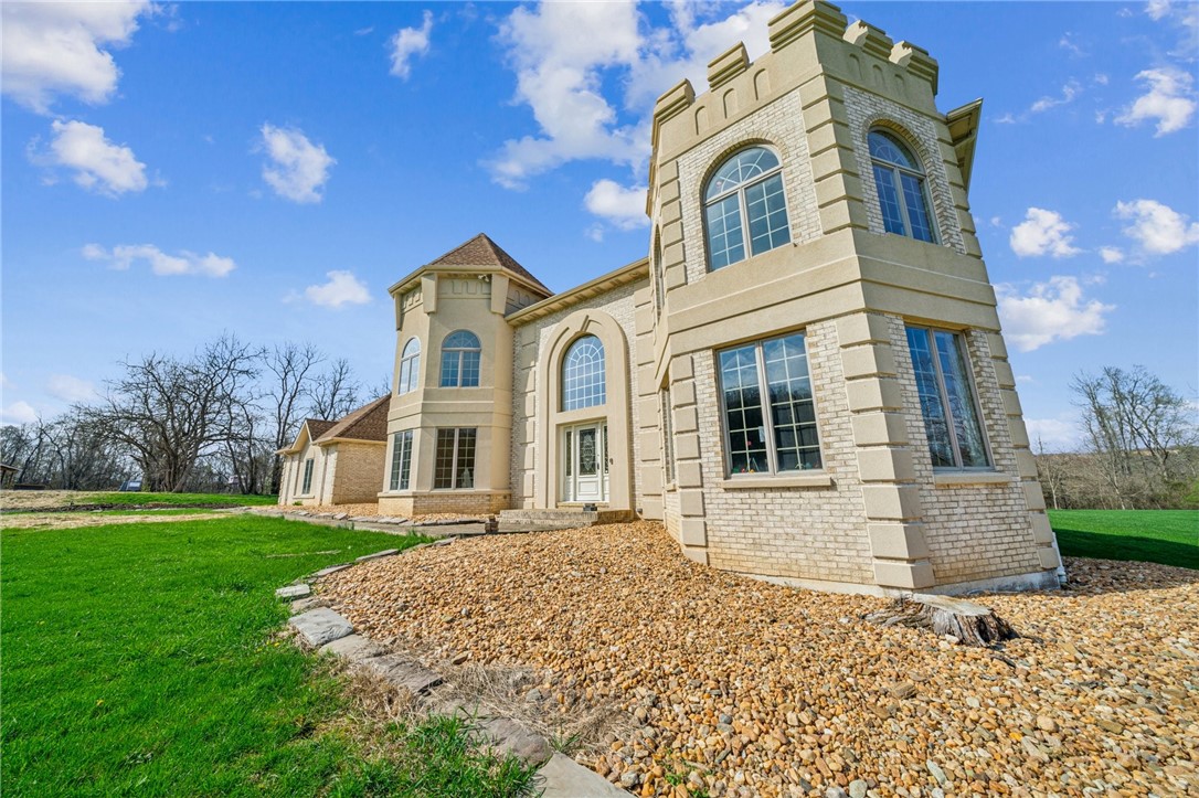 221 Pitgas Rd Rd, Clarksville, Pennsylvania image 2