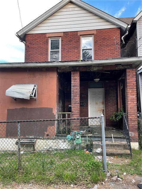 Photo for 805 Oak St
