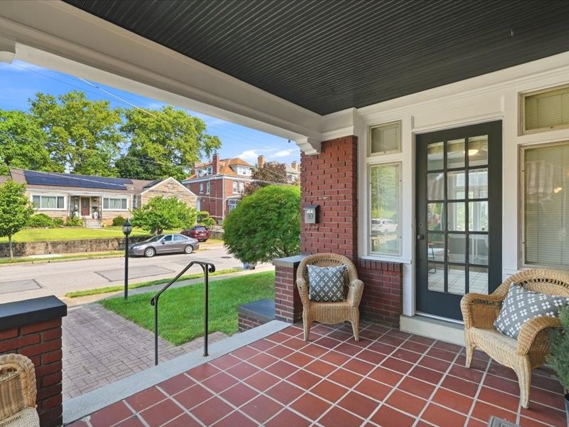 44 N Euclid Ave