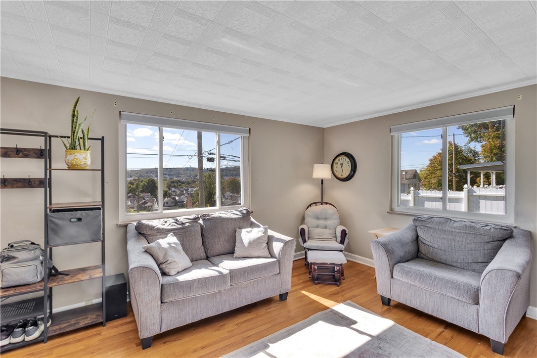 136 N Hazen Ave.