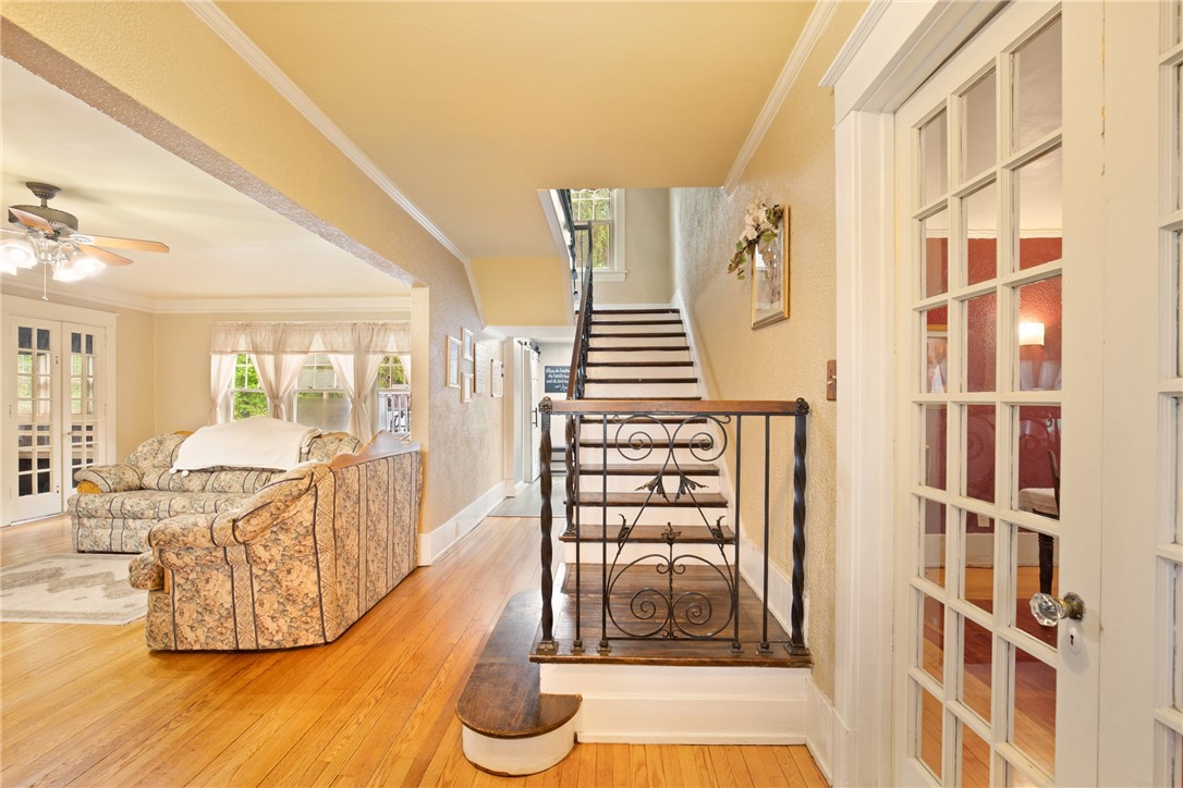 Westmont Hilltop School District, Pennsylvania 15905, United States, 5 Bedrooms Bedrooms, ,4 BathroomsBathrooms,Residential,Active,124982