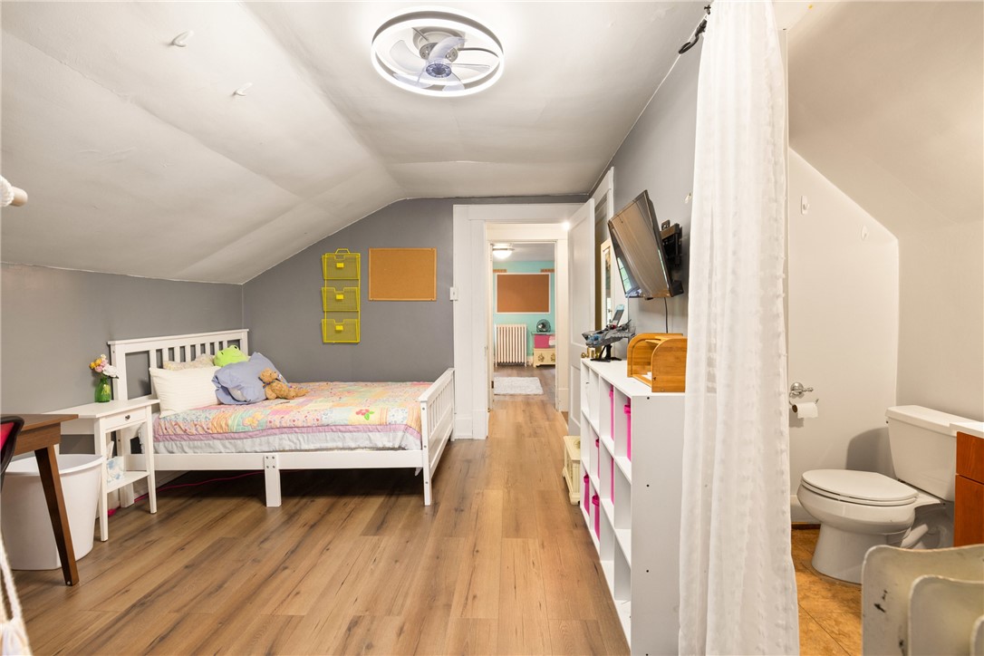 Westmont Hilltop School District, Pennsylvania 15905, United States, 5 Bedrooms Bedrooms, ,4 BathroomsBathrooms,Residential,Active,124982