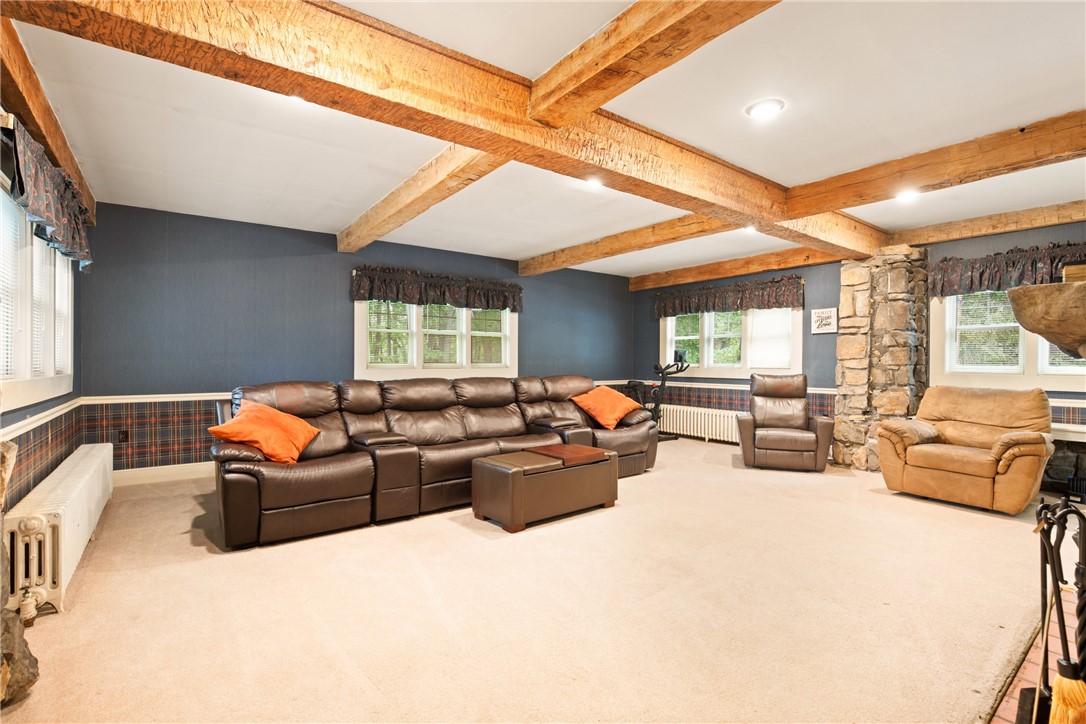 Westmont Hilltop School District, Pennsylvania 15905, United States, 5 Bedrooms Bedrooms, ,4 BathroomsBathrooms,Residential,Active,124982