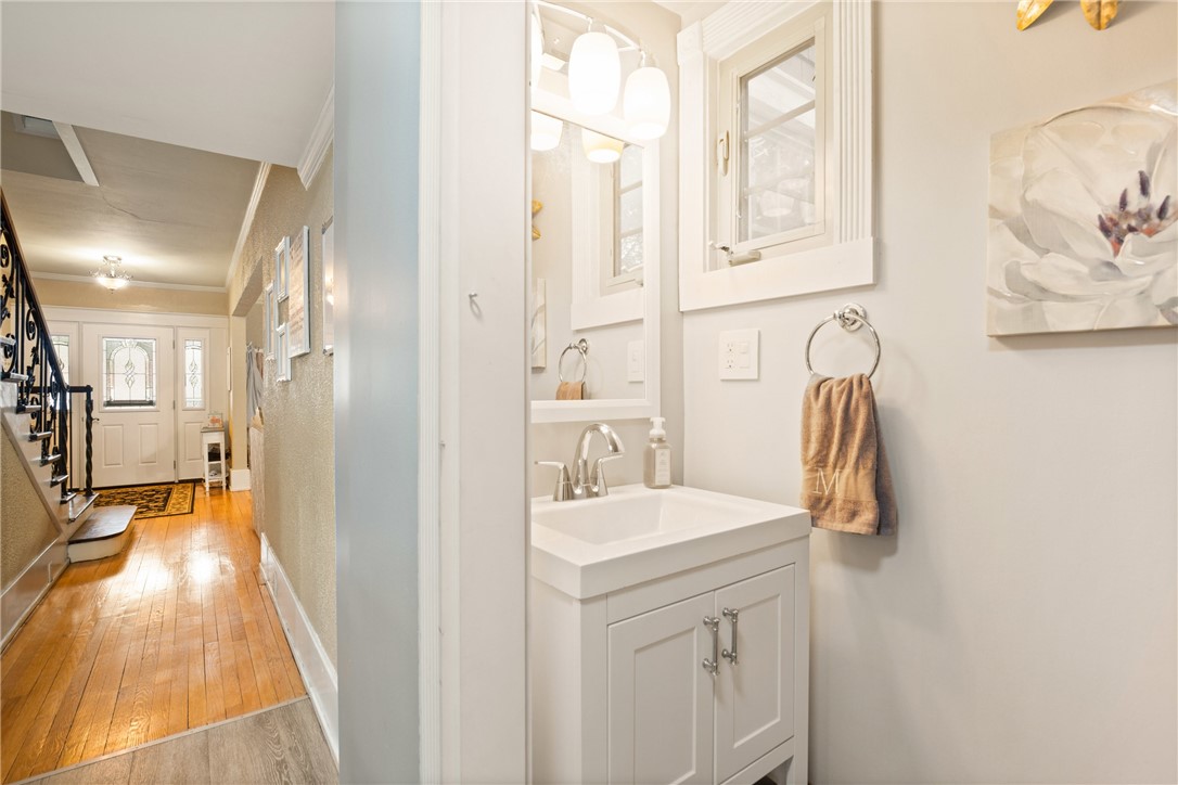 Westmont Hilltop School District, Pennsylvania 15905, United States, 5 Bedrooms Bedrooms, ,4 BathroomsBathrooms,Residential,Active,124982