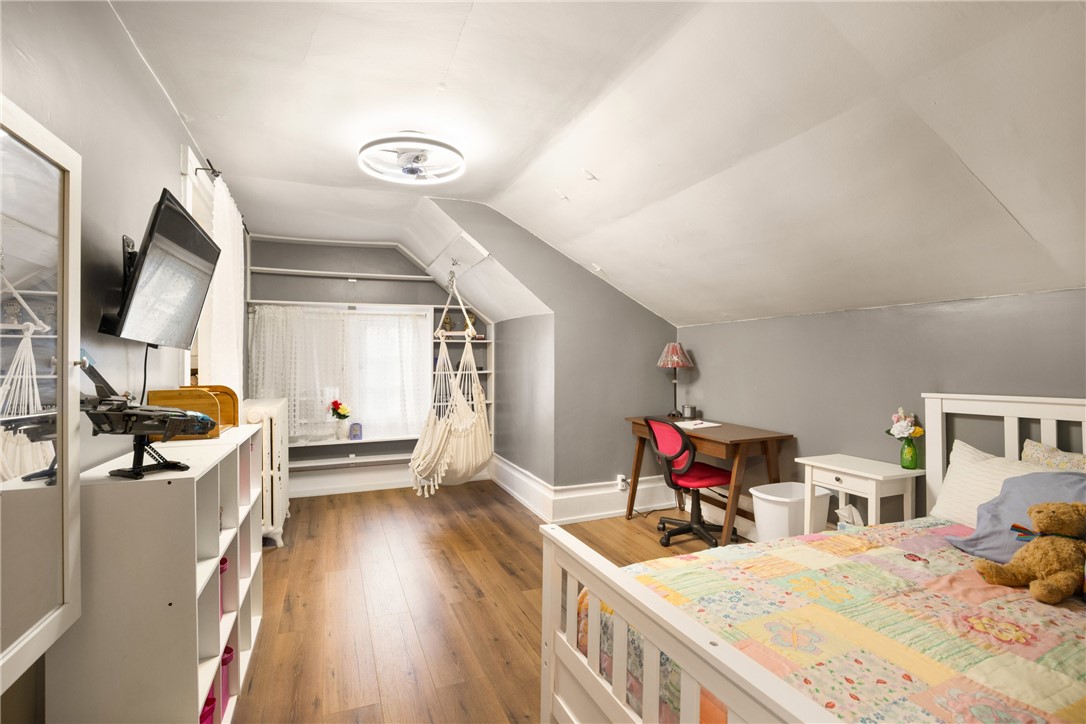 Westmont Hilltop School District, Pennsylvania 15905, United States, 5 Bedrooms Bedrooms, ,4 BathroomsBathrooms,Residential,Active,124982