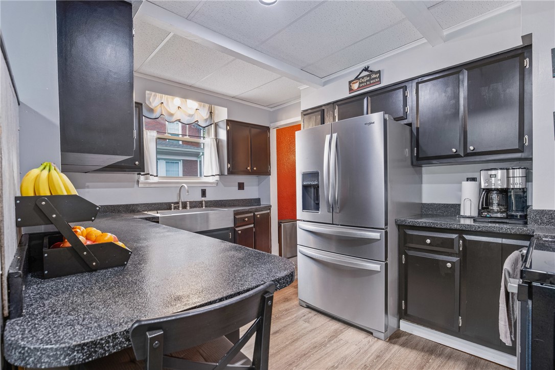 Westmont Hilltop School District, Pennsylvania 15905, United States, 5 Bedrooms Bedrooms, ,4 BathroomsBathrooms,Residential,Active,124982