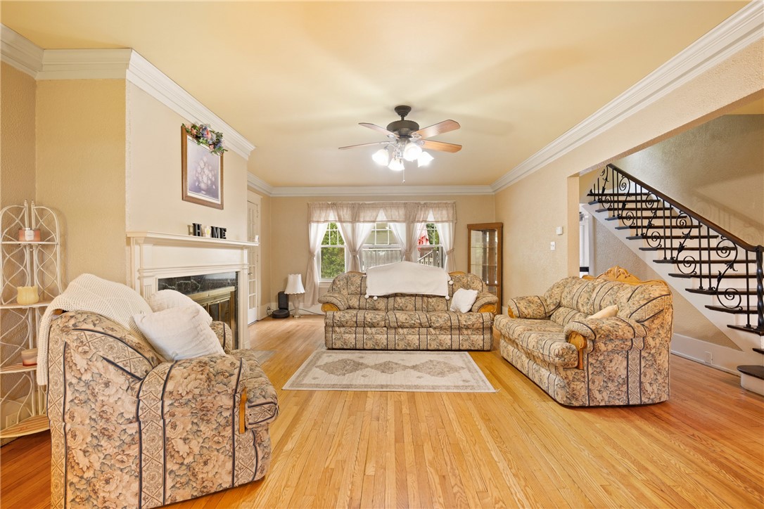 Westmont Hilltop School District, Pennsylvania 15905, United States, 5 Bedrooms Bedrooms, ,4 BathroomsBathrooms,Residential,Active,124982