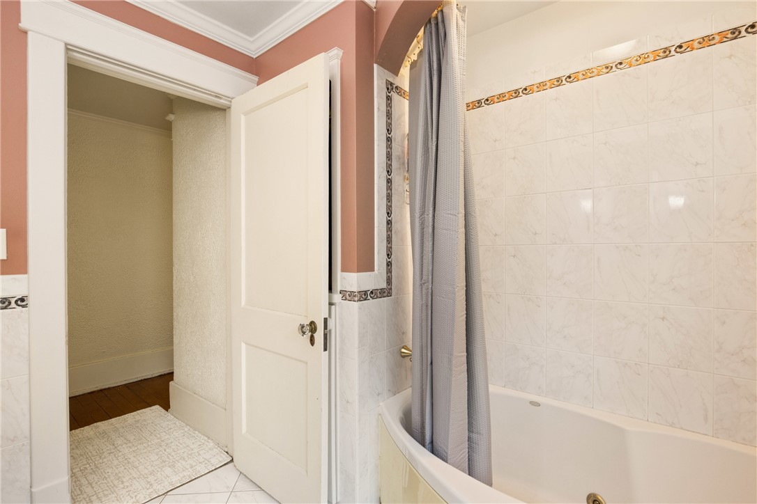 Westmont Hilltop School District, Pennsylvania 15905, United States, 5 Bedrooms Bedrooms, ,4 BathroomsBathrooms,Residential,Active,124982