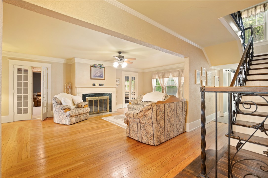 Westmont Hilltop School District, Pennsylvania 15905, United States, 5 Bedrooms Bedrooms, ,4 BathroomsBathrooms,Residential,Active,124982