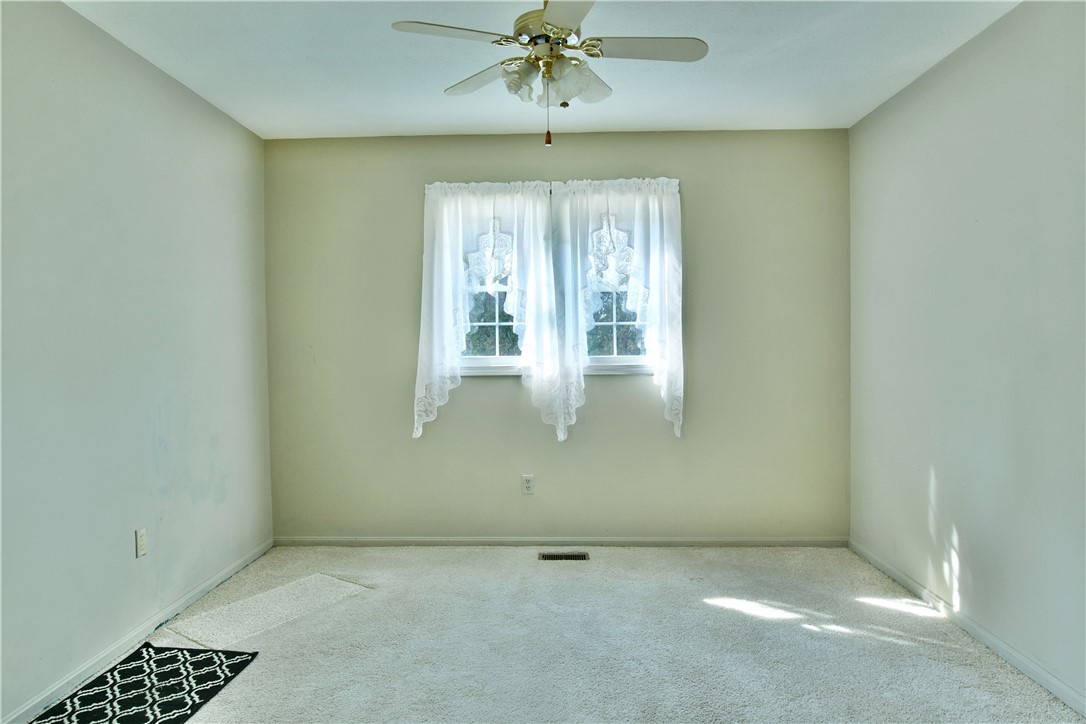 790 Wengler Ave Ave, Sharon, Pennsylvania image 20