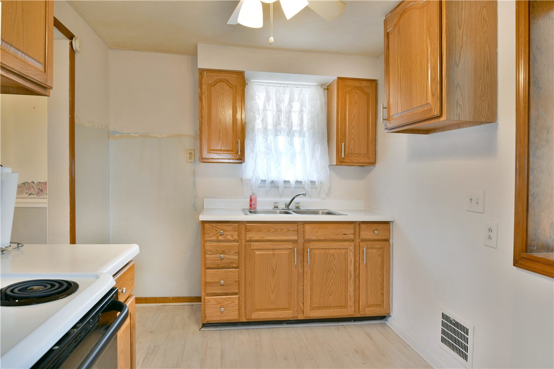 790 Wengler Ave Ave, Sharon, Pennsylvania image 18
