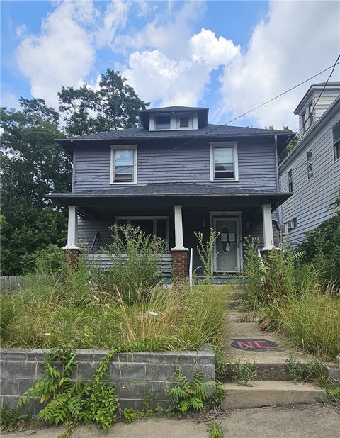 Photo for 415 & 417 E Lutton St