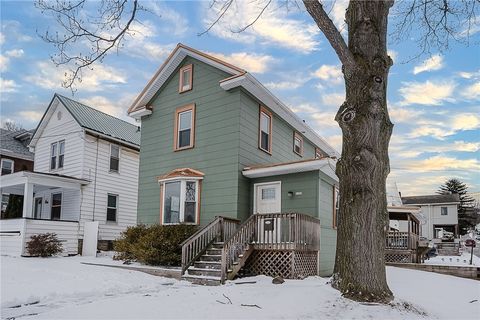 Photo of 1153 Philadelphia St, Indiana, PA 15701 (MLS # 1752860)