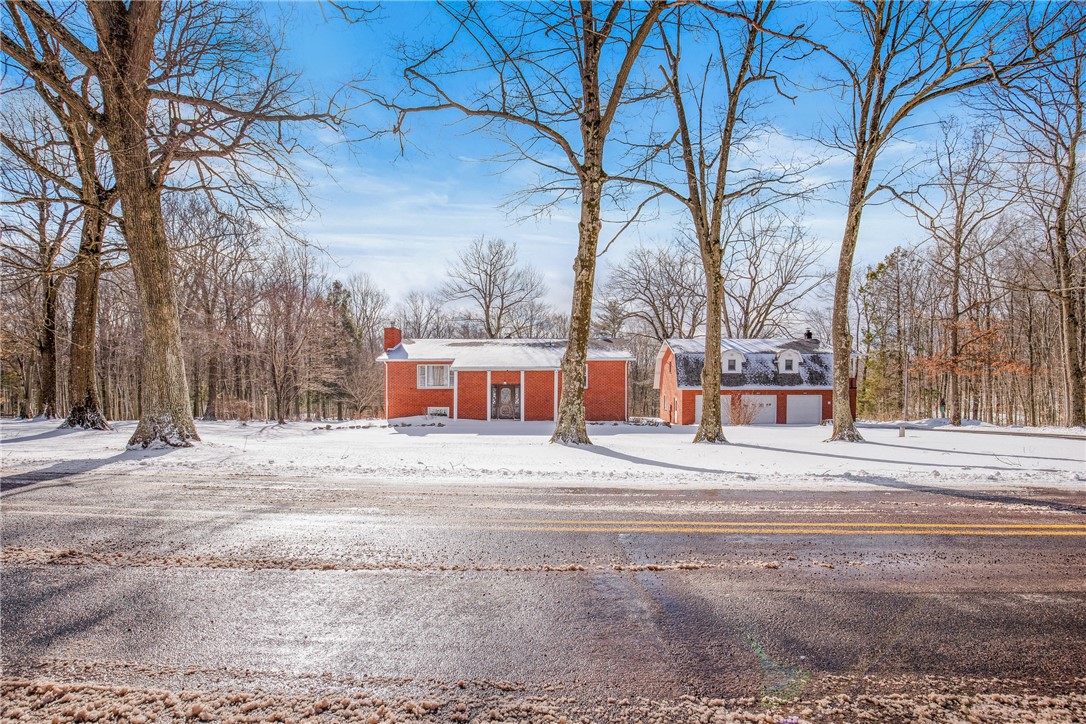 Meyersdale, Pennsylvania 15552, United States, 5 Bedrooms Bedrooms, ,3 BathroomsBathrooms,Residential,Pending,2863