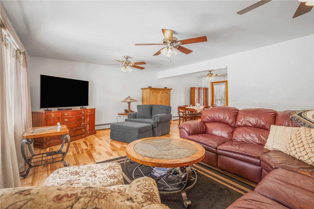 Meyersdale, Pennsylvania 15552, United States, 5 Bedrooms Bedrooms, ,3 BathroomsBathrooms,Residential,Pending,2863