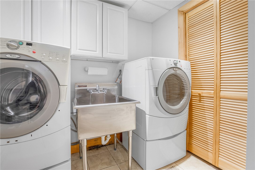 Meyersdale, Pennsylvania 15552, United States, 5 Bedrooms Bedrooms, ,3 BathroomsBathrooms,Residential,Pending,2863