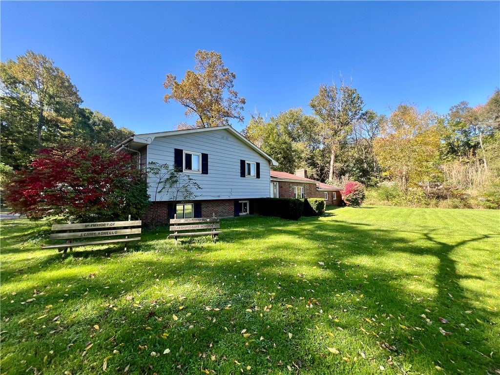 899 New Galilee Rd