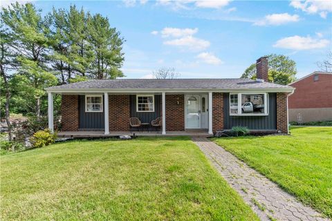 Photo of 105 Oxford Dr, West Mifflin, PA 15122 (MLS # 1751734)