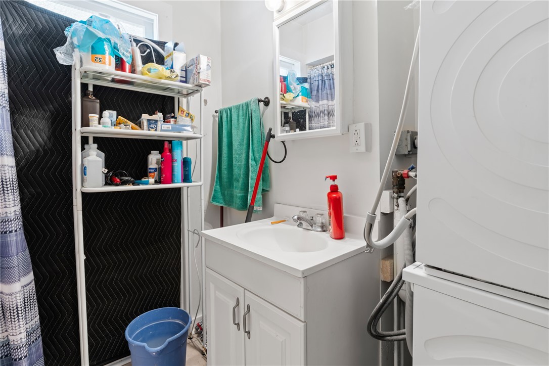 City Of But NW, Pennsylvania 16001, United States, 4 Bedrooms Bedrooms, ,2 BathroomsBathrooms,Residential,Active,51739