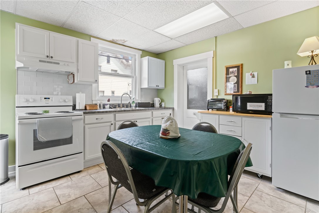 City Of But NW, Pennsylvania 16001, United States, 4 Bedrooms Bedrooms, ,2 BathroomsBathrooms,Residential,Active,51739
