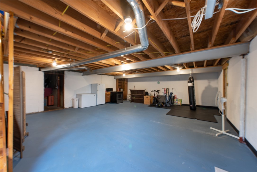 W Leechburg, Pennsylvania 15656, United States, 2 Bedrooms Bedrooms, ,1 BathroomBathrooms,Residential,Active,98968