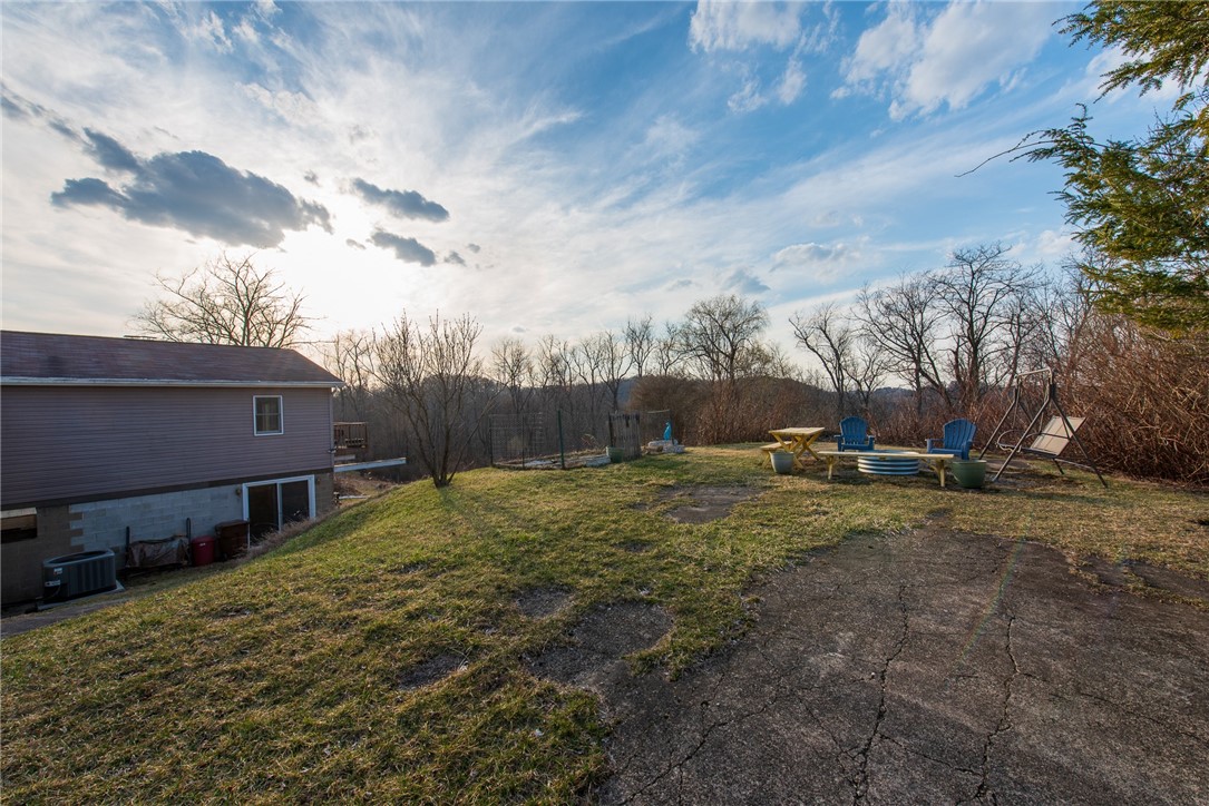 W Leechburg, Pennsylvania 15656, United States, 2 Bedrooms Bedrooms, ,1 BathroomBathrooms,Residential,Active,98968