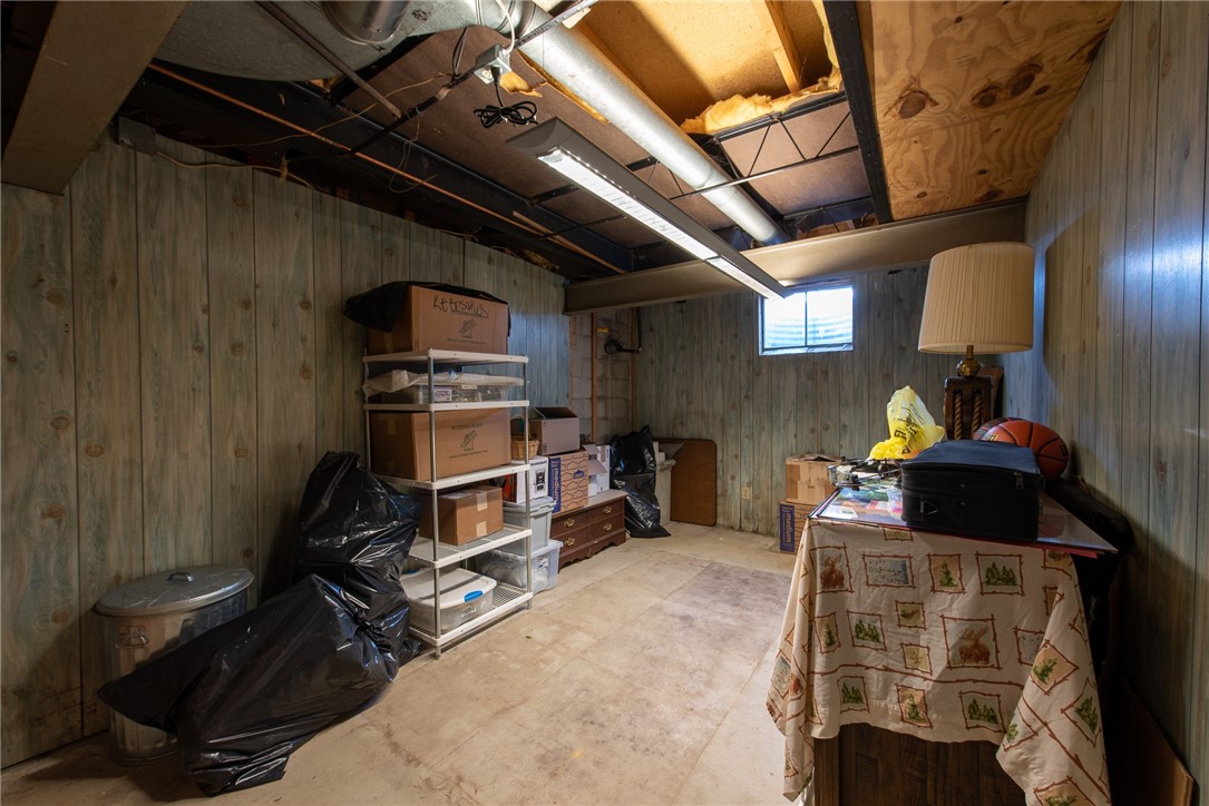 W Leechburg, Pennsylvania 15656, United States, 2 Bedrooms Bedrooms, ,1 BathroomBathrooms,Residential,Active,98968