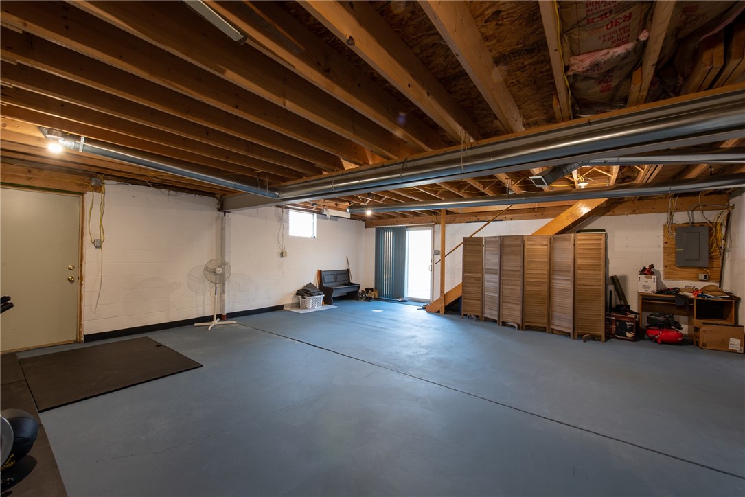 W Leechburg, Pennsylvania 15656, United States, 2 Bedrooms Bedrooms, ,1 BathroomBathrooms,Residential,Active,98968