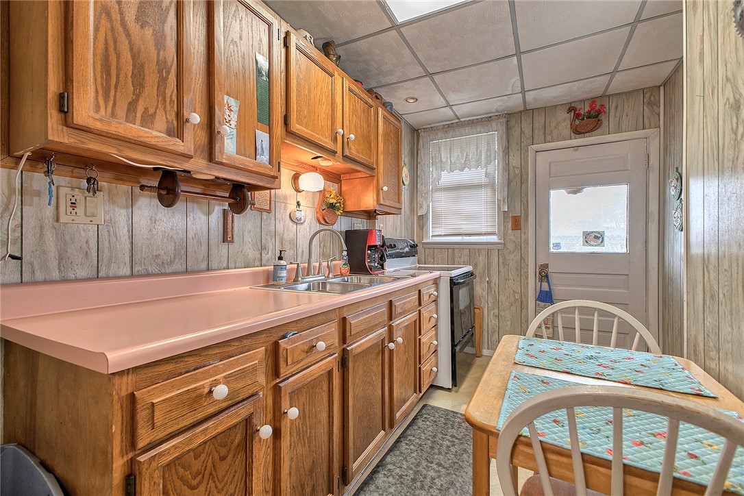 66 E Kerr Street, Uniontown, Pennsylvania image 6
