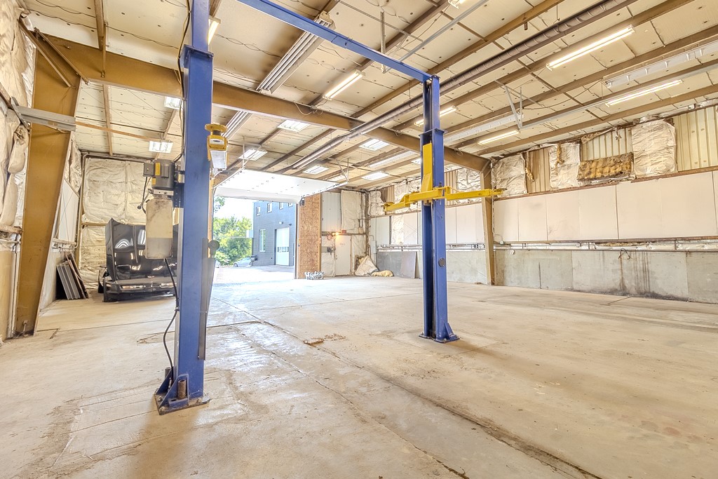 Lower Burrell, Pennsylvania 15668, United States, ,Residential,Active,165739