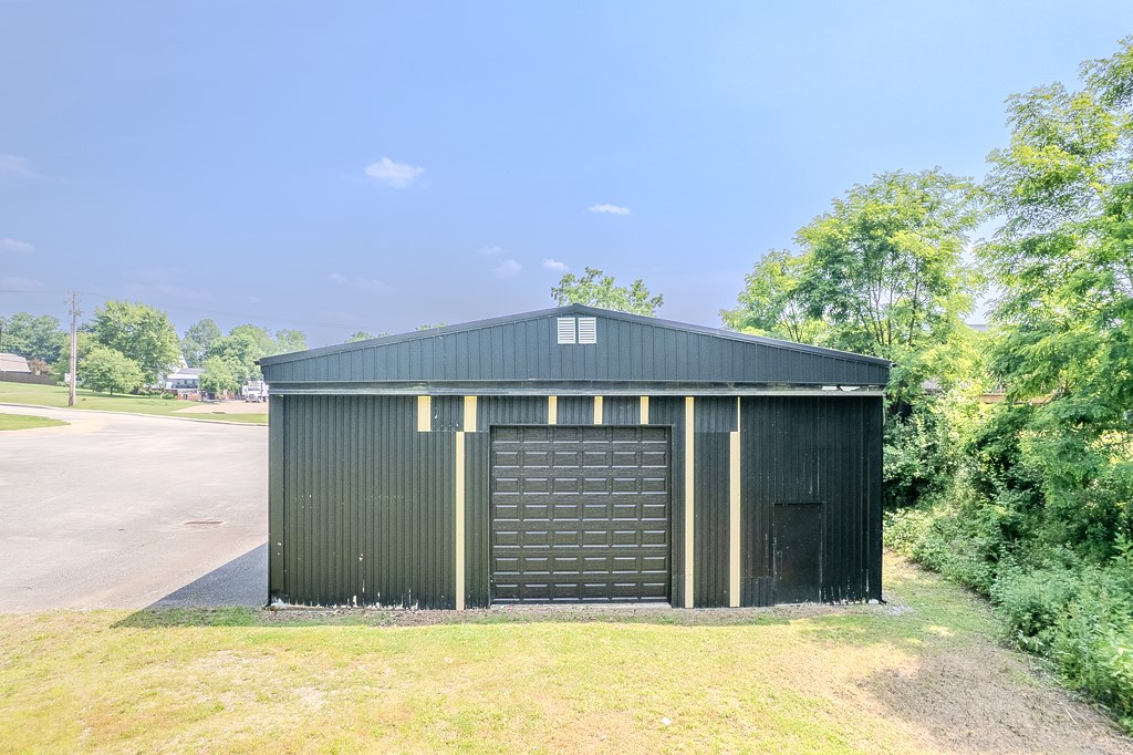 Lower Burrell, Pennsylvania 15668, United States, ,Residential,Active,165739