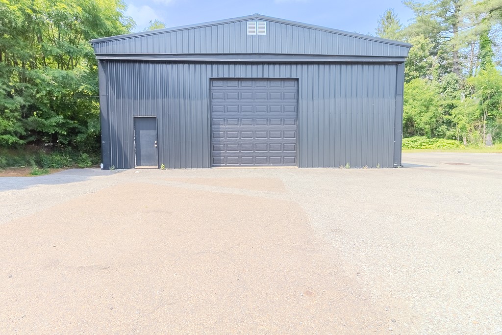 Lower Burrell, Pennsylvania 15668, United States, ,Residential,Active,165739