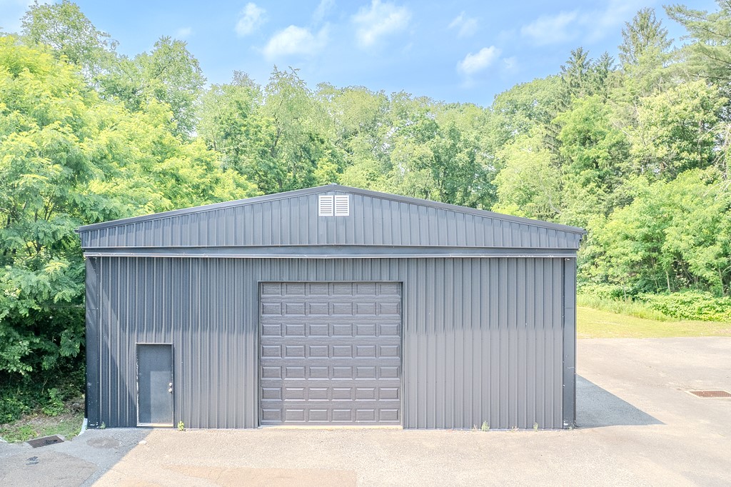 Lower Burrell, Pennsylvania 15668, United States, ,Residential,Active,165739