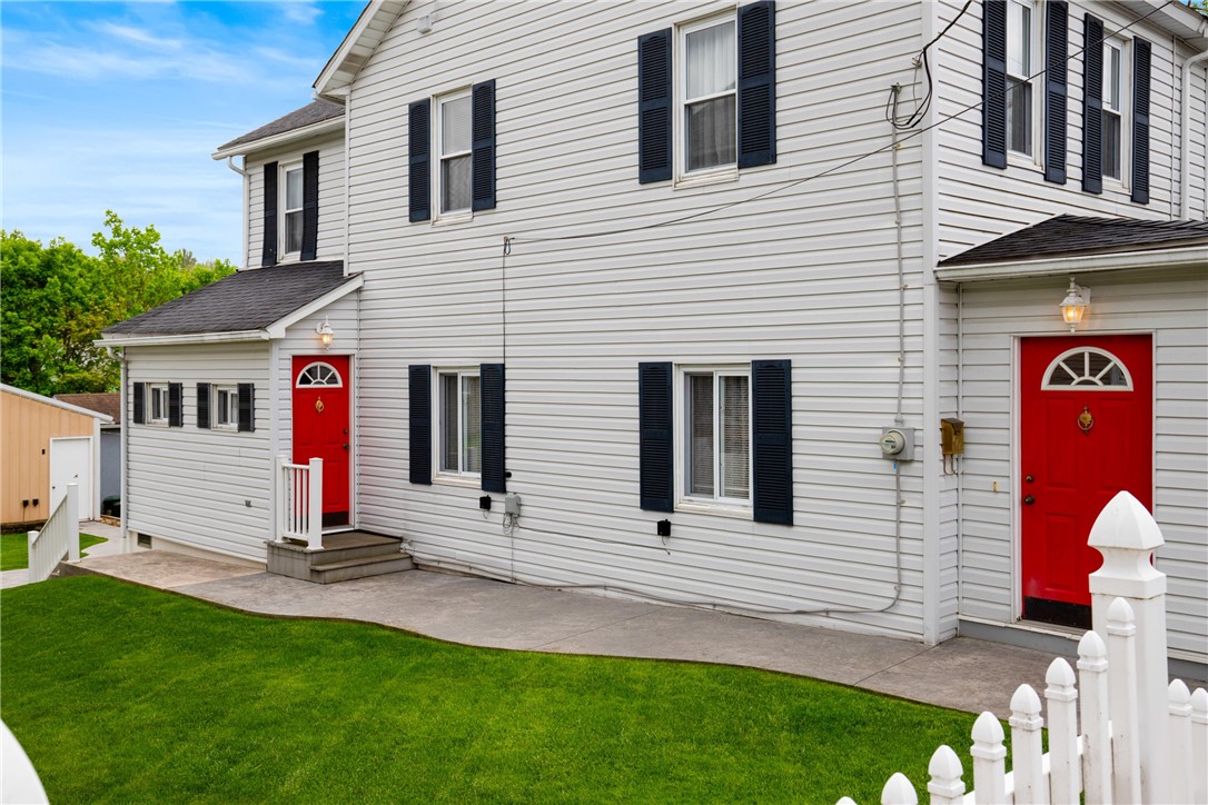 Windber, Pennsylvania 15963, United States, 2 Bedrooms Bedrooms, ,1 BathroomBathrooms,Residential,Pending,127469