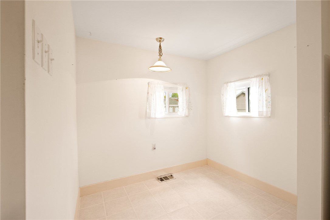 Windber, Pennsylvania 15963, United States, 2 Bedrooms Bedrooms, ,1 BathroomBathrooms,Residential,Pending,127469