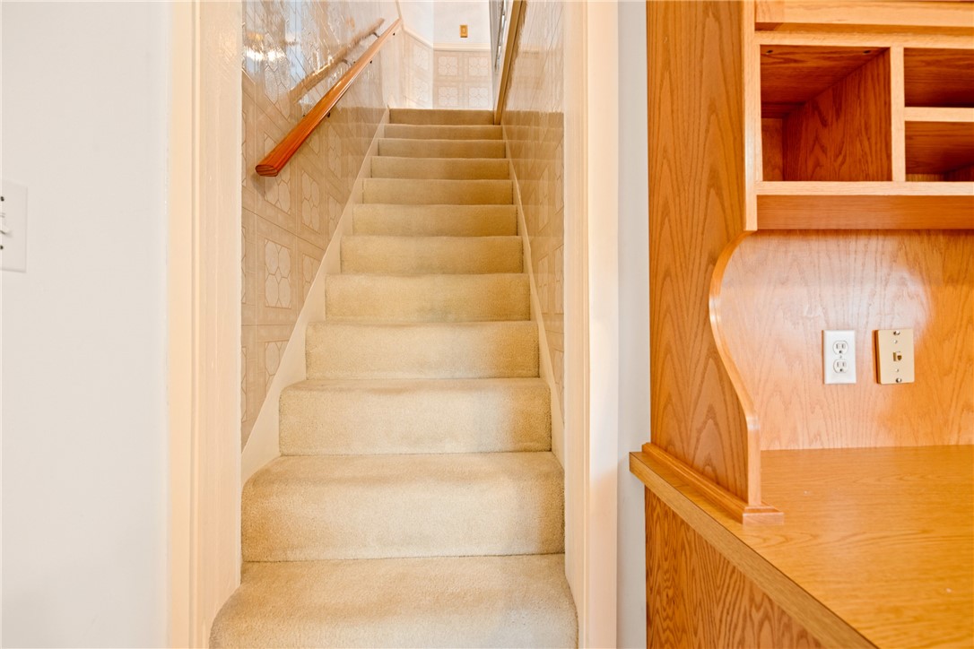 Windber, Pennsylvania 15963, United States, 2 Bedrooms Bedrooms, ,1 BathroomBathrooms,Residential,Pending,127469