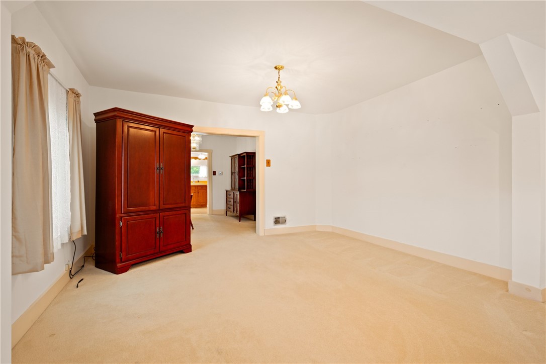 Windber, Pennsylvania 15963, United States, 2 Bedrooms Bedrooms, ,1 BathroomBathrooms,Residential,Pending,127469