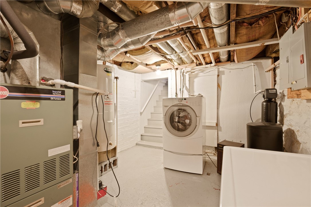 Windber, Pennsylvania 15963, United States, 2 Bedrooms Bedrooms, ,1 BathroomBathrooms,Residential,Pending,127469