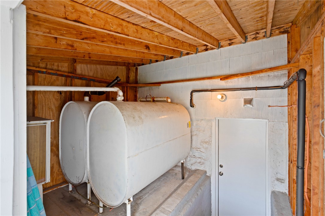 Windber, Pennsylvania 15963, United States, 2 Bedrooms Bedrooms, ,1 BathroomBathrooms,Residential,Pending,127469