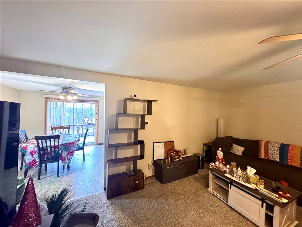 Center Twp, Pennsylvania 16001, United States, 3 Bedrooms Bedrooms, ,3 BathroomsBathrooms,Residential,Contingent,247127