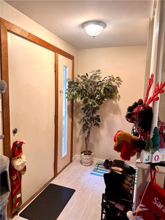 Center Twp, Pennsylvania 16001, United States, 3 Bedrooms Bedrooms, ,3 BathroomsBathrooms,Residential,Contingent,247127