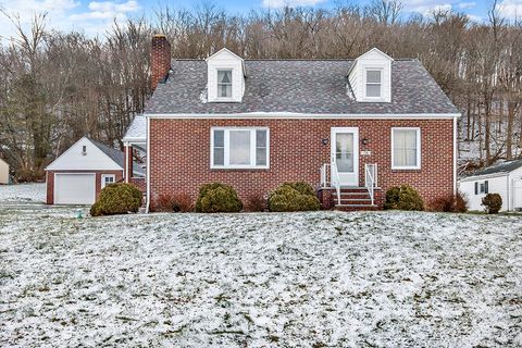 Photo of 136 15th St, New Florence, PA 15944 (MLS # 1737232)