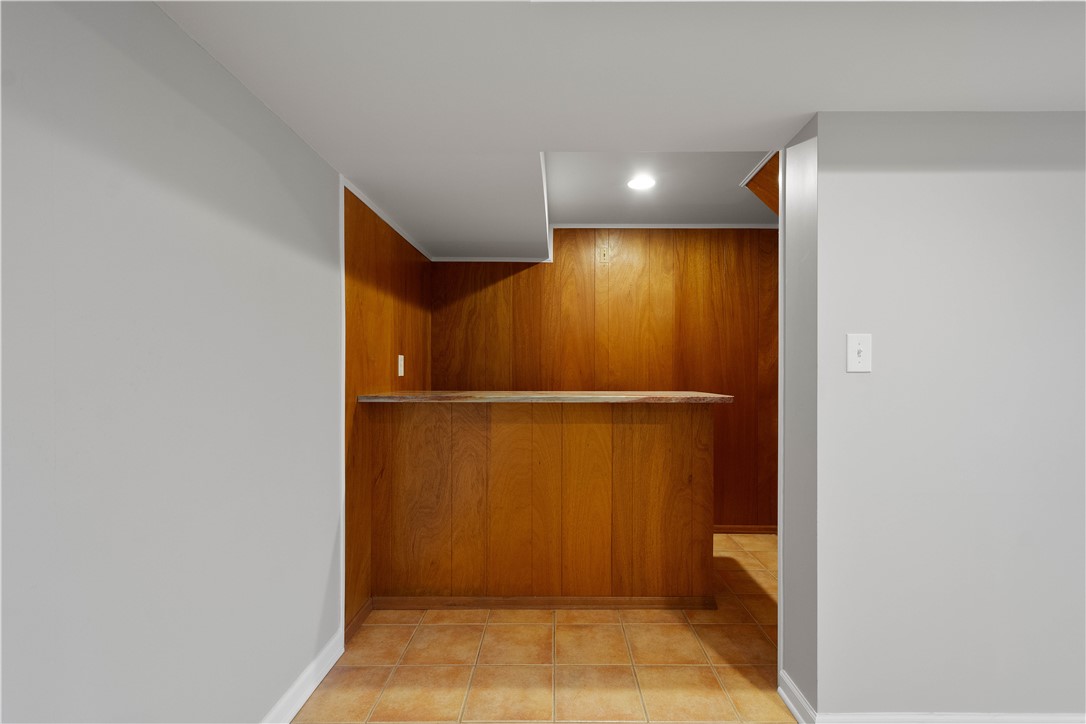 Upper St. Clair, Pennsylvania 15241, United States, 4 Bedrooms Bedrooms, ,3 BathroomsBathrooms,Residential,Active,85154