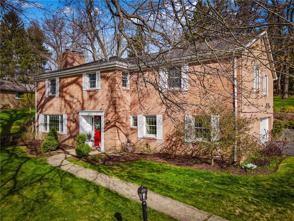 Upper St. Clair, Pennsylvania 15241, United States, 4 Bedrooms Bedrooms, ,3 BathroomsBathrooms,Residential,Active,85154