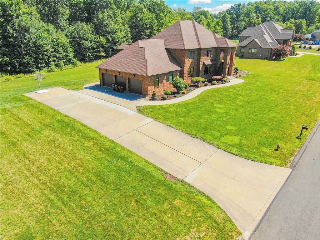 794 Club Dr