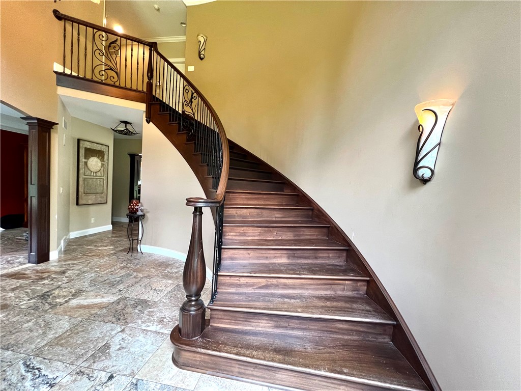 794 Club Dr